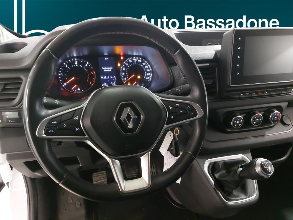 RENAULT Trafic 2024