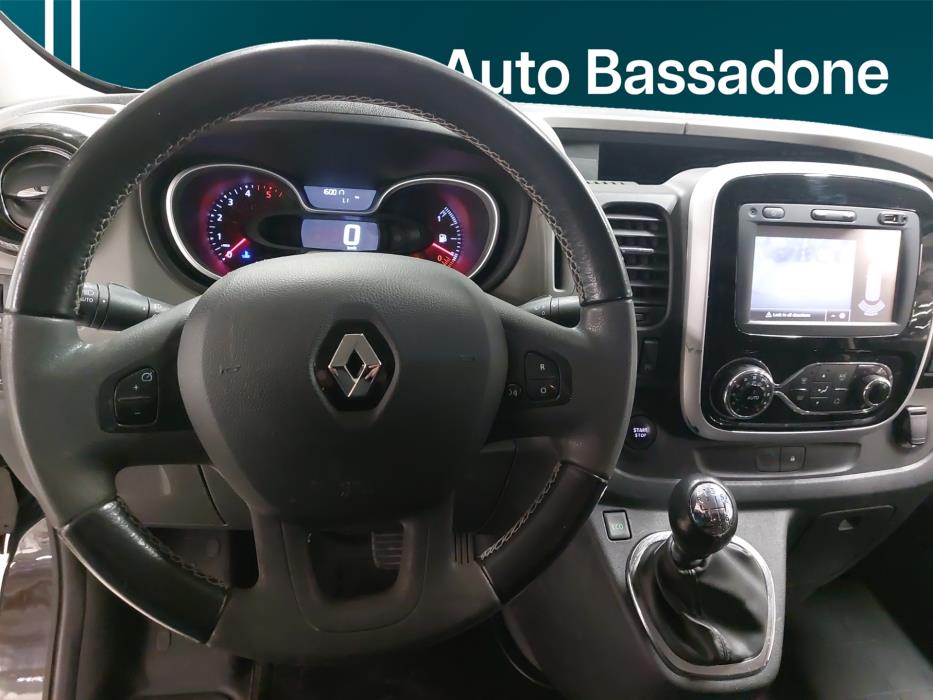 RENAULT Trafic 2017