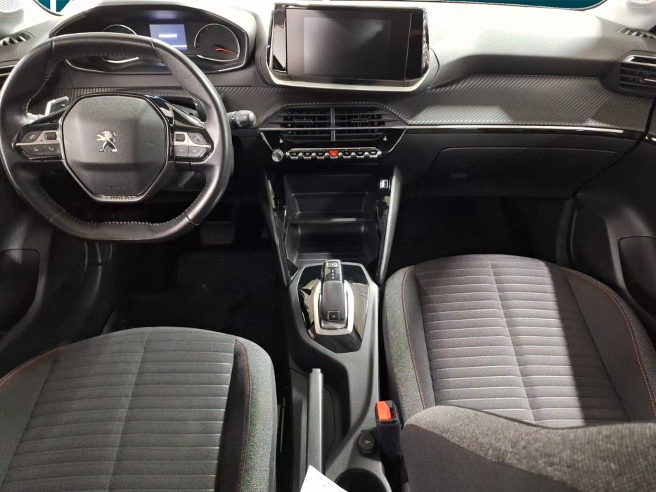 PEUGEOT 208 2020