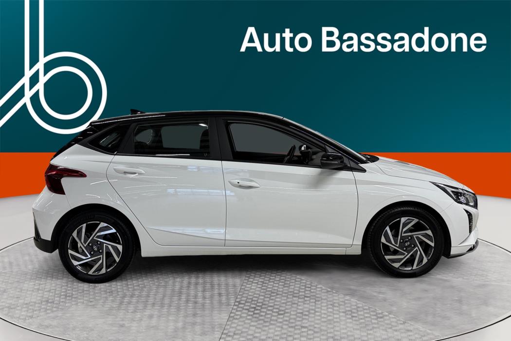 HYUNDAI i20 Hatchback 2023