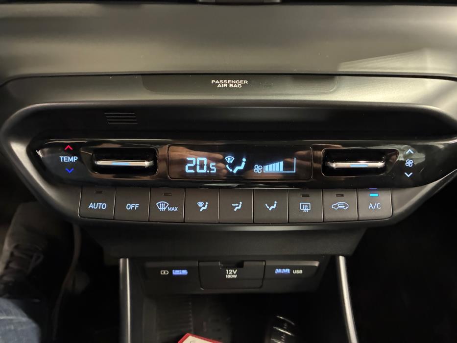 HYUNDAI i20 Hatchback 2022