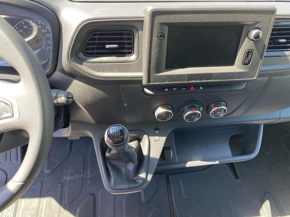RENAULT Master 2023