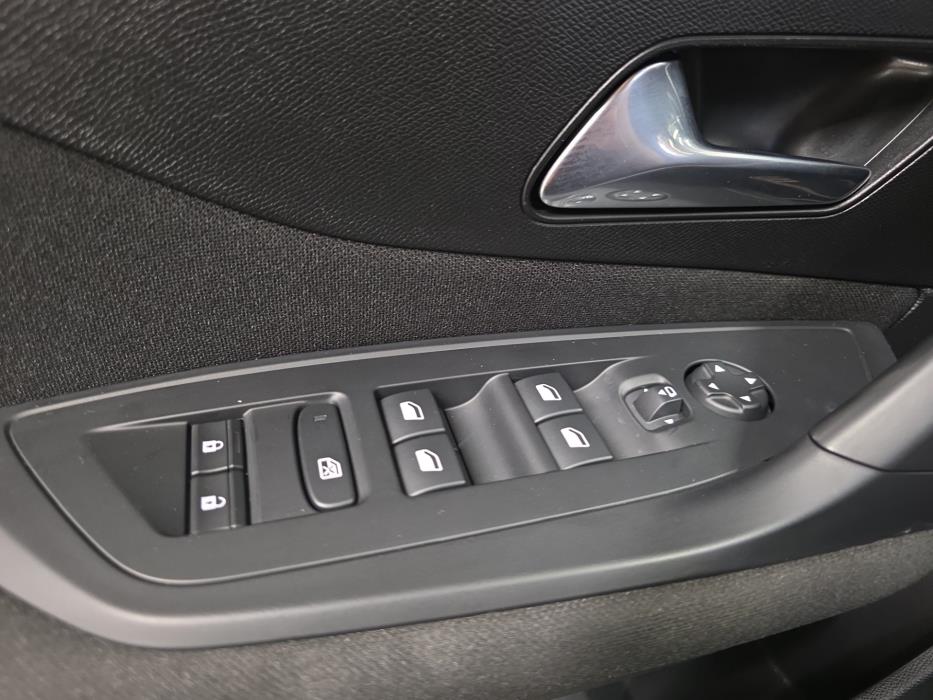PEUGEOT 308 2022