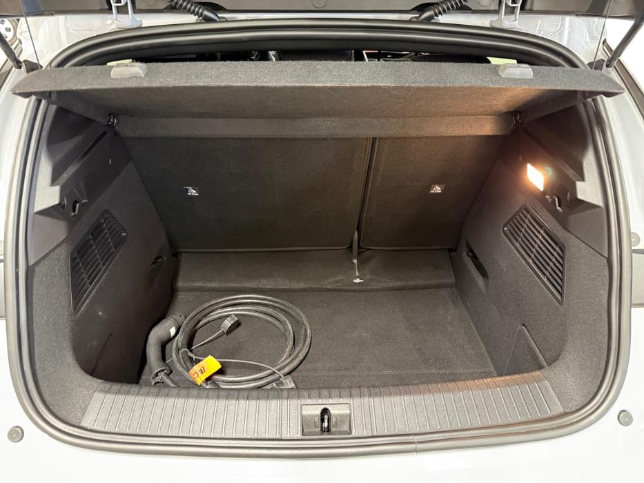 RENAULT Megane 2023