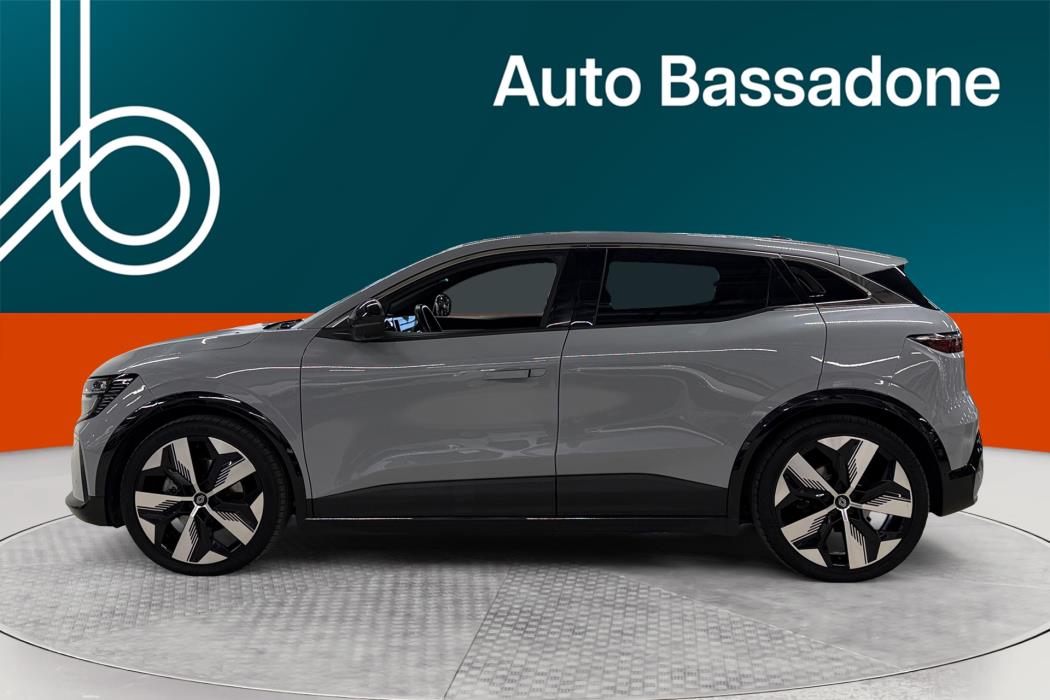 RENAULT Megane 2023