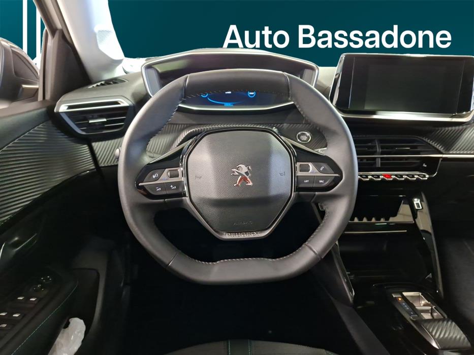 PEUGEOT e-208 2023