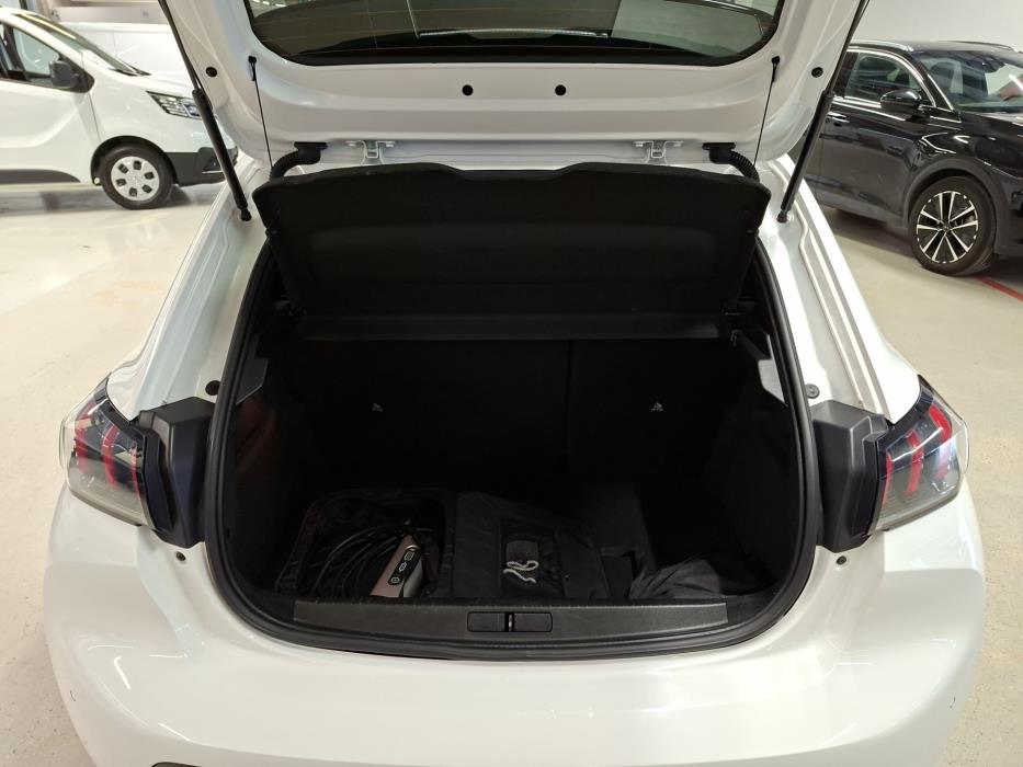 PEUGEOT e-208 2023
