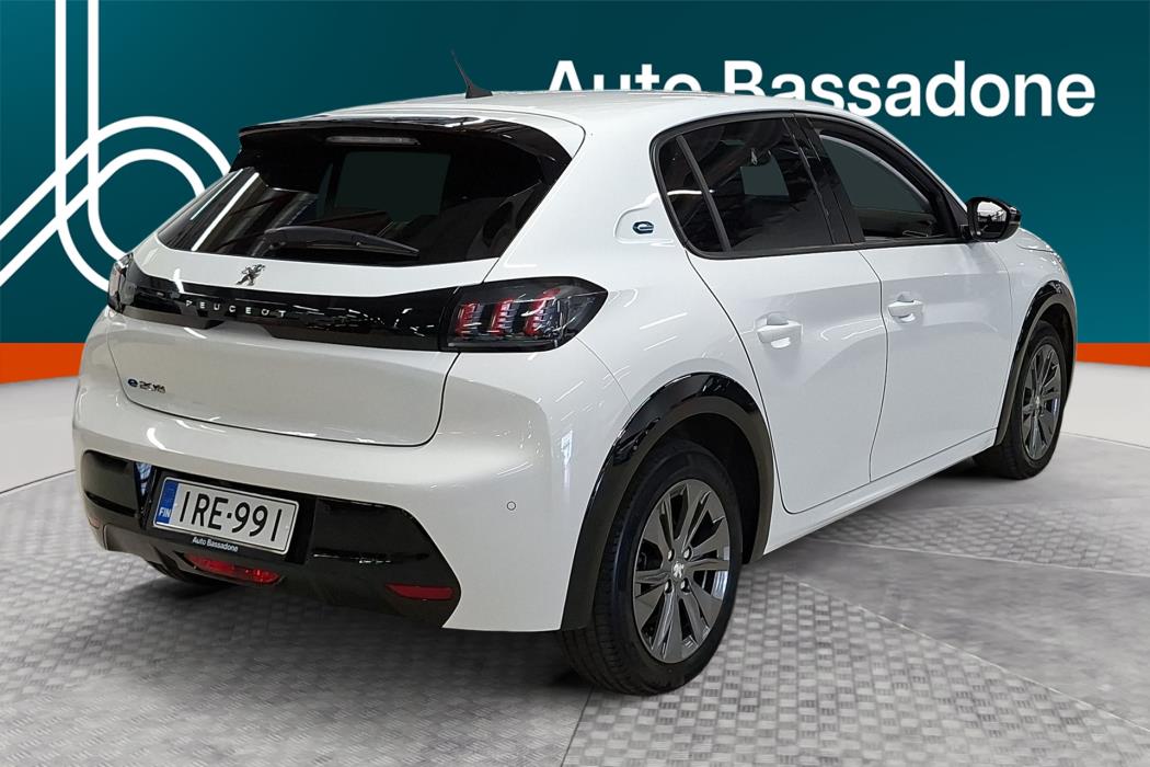 PEUGEOT e-208 2023