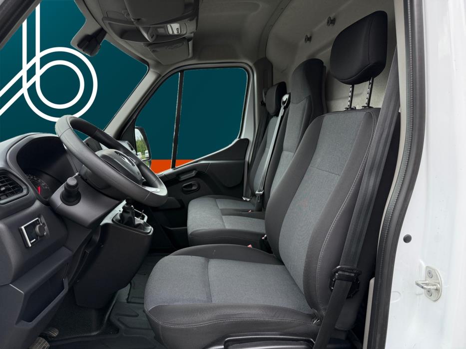 RENAULT Master 2023