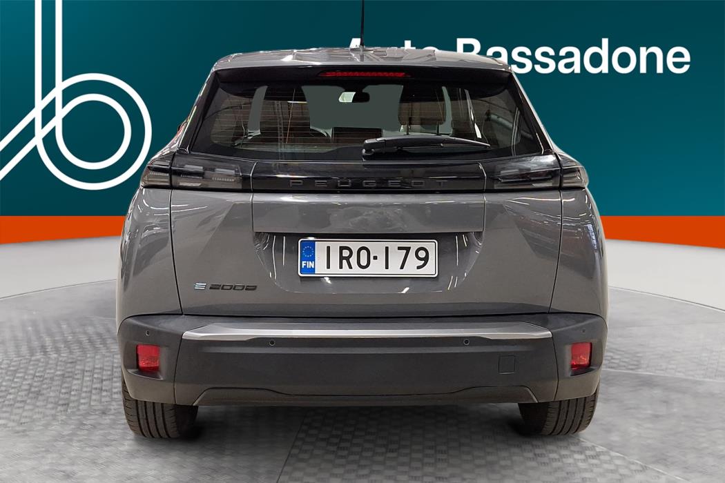 PEUGEOT e-2008 2023