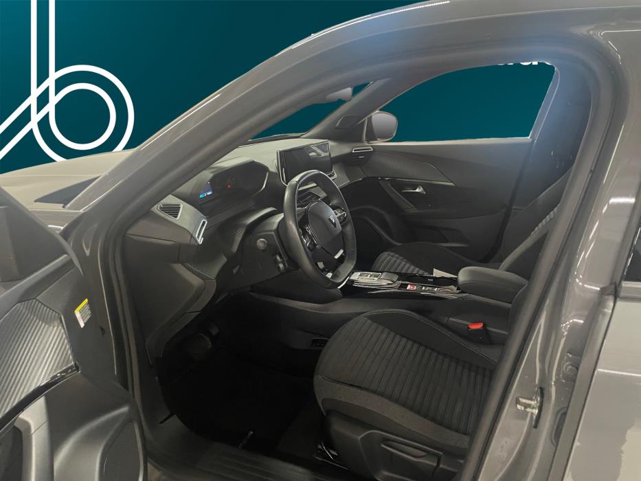 PEUGEOT e-2008 2023