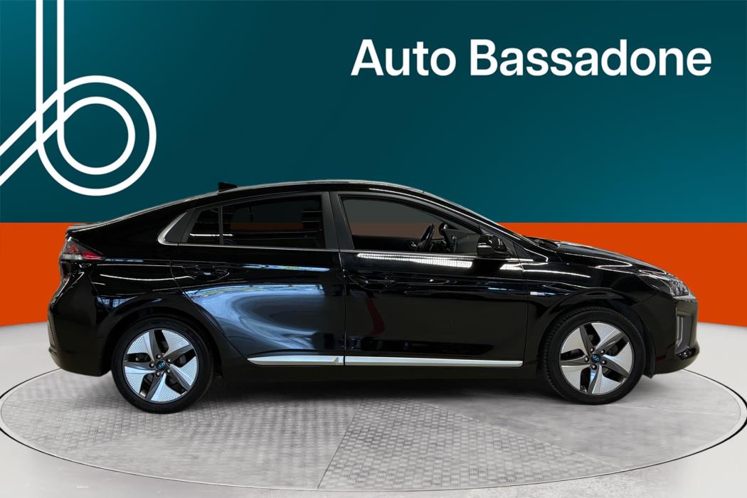 Hyundai IONIQ hybrid 2020