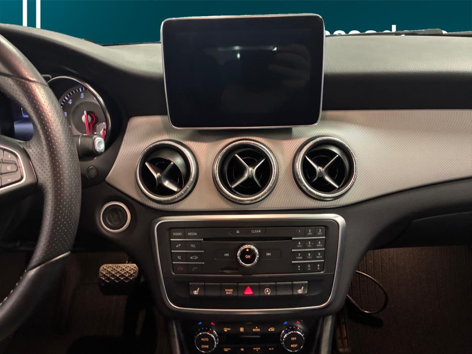 MERCEDES-BENZ CLA 2016