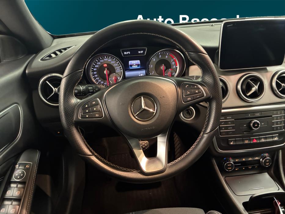 MERCEDES-BENZ CLA 2016