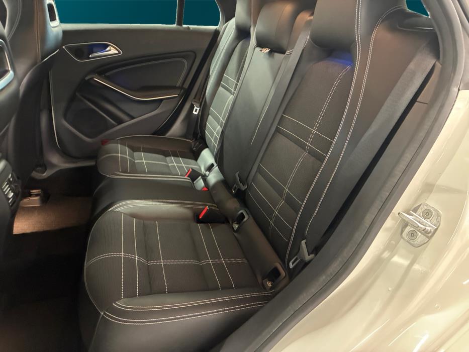 MERCEDES-BENZ CLA 2016