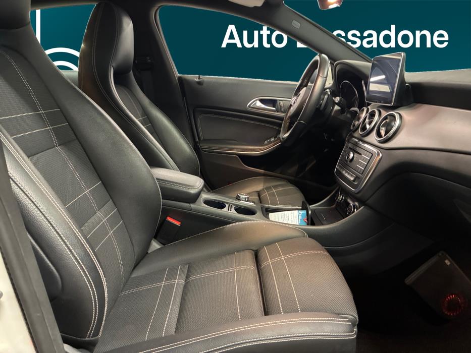 MERCEDES-BENZ CLA 2016