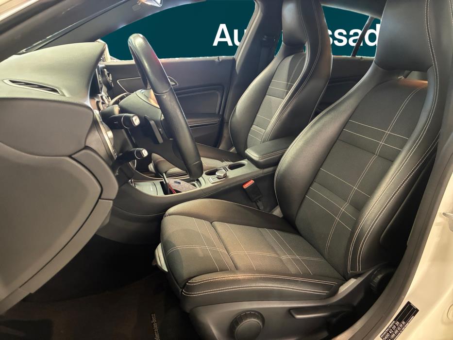 MERCEDES-BENZ CLA 2016