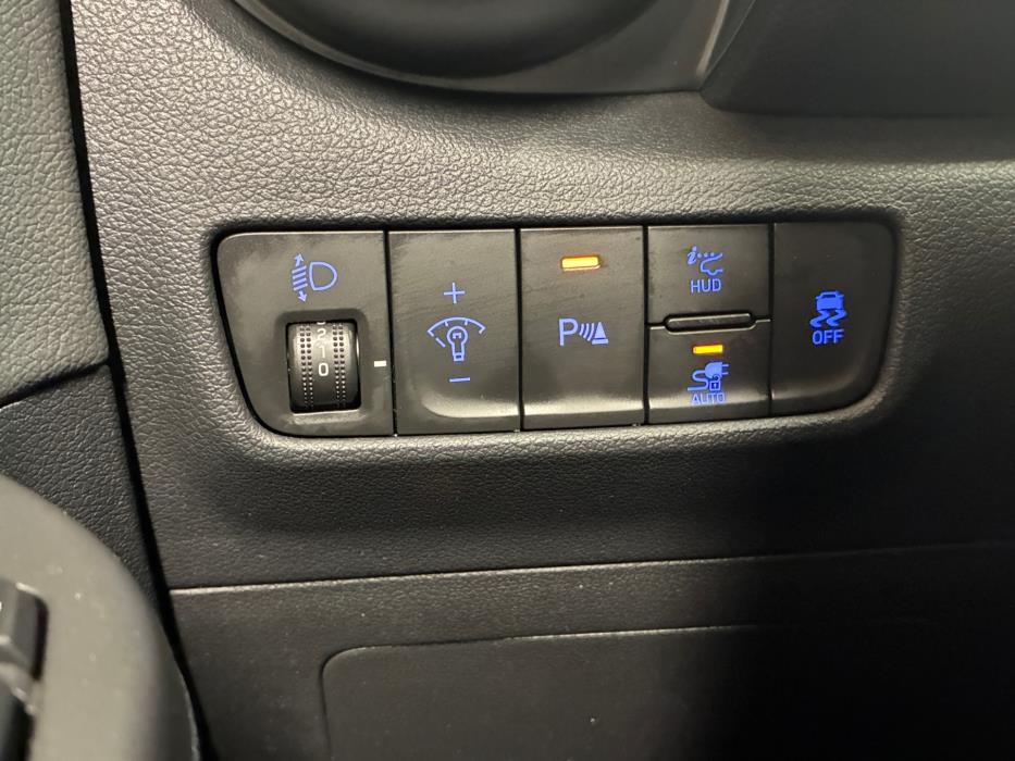 HYUNDAI KONA 2021