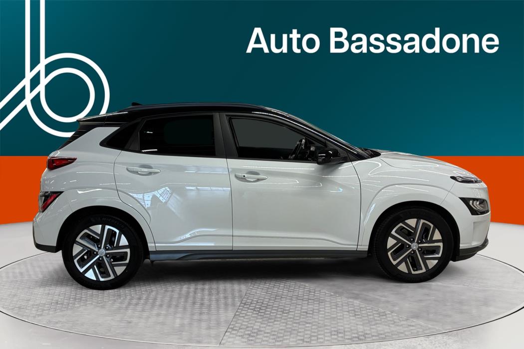 HYUNDAI KONA 2021