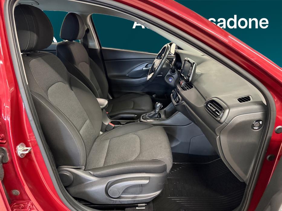 HYUNDAI i30 Hatchback 2022