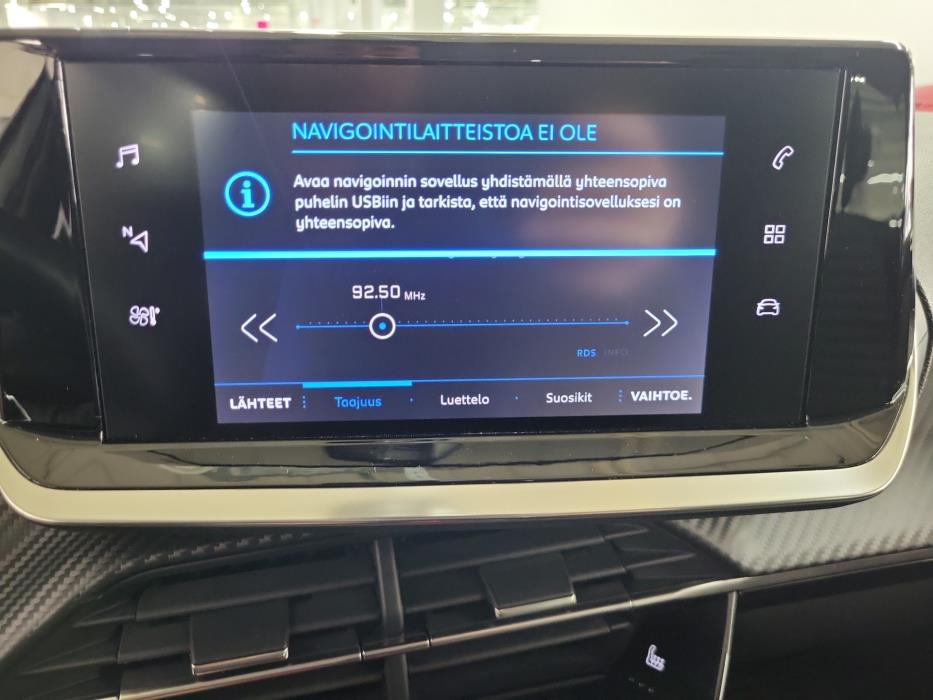 PEUGEOT 208 2022