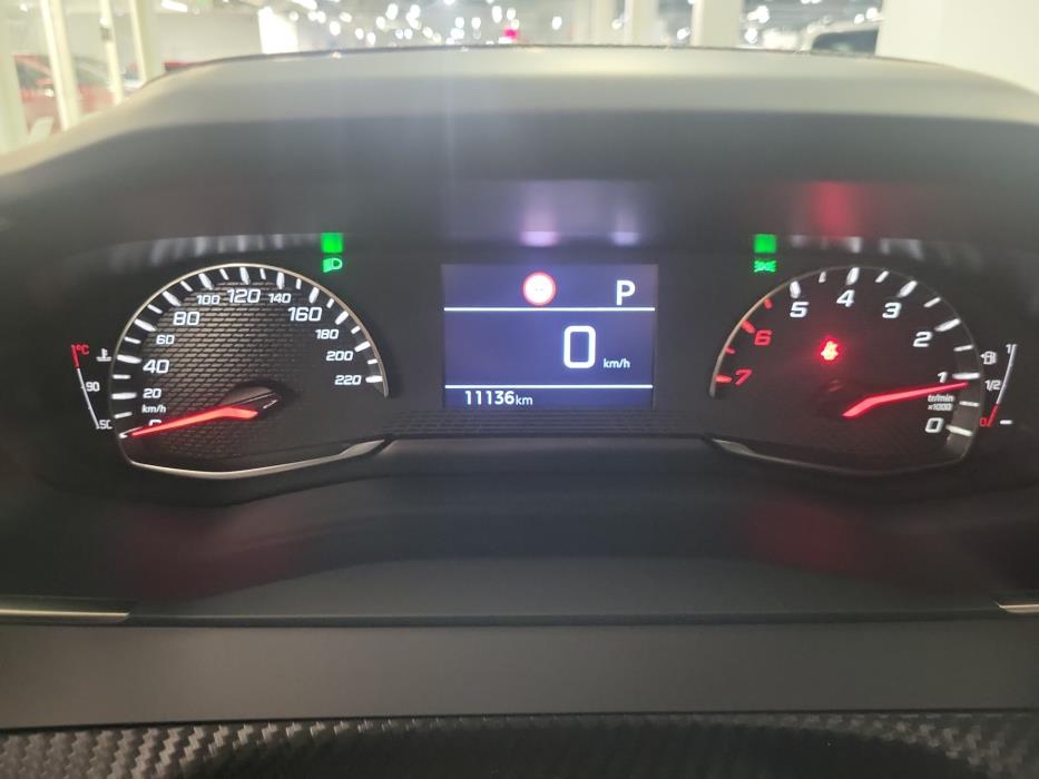 PEUGEOT 2008 2024
