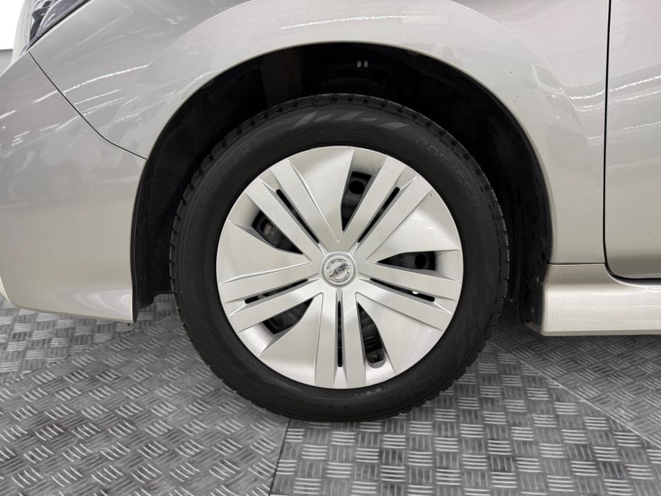 NISSAN Leaf 2021