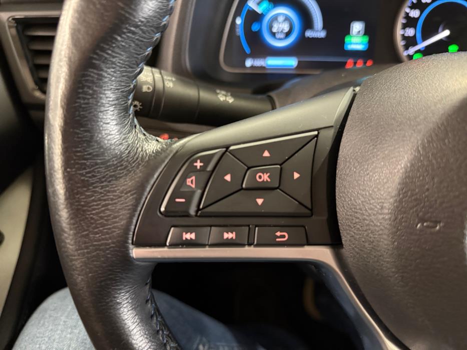 NISSAN Leaf 2021