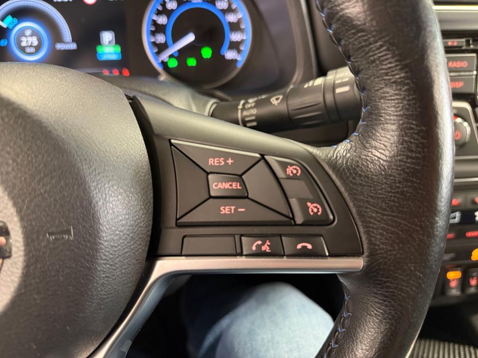 NISSAN Leaf 2021