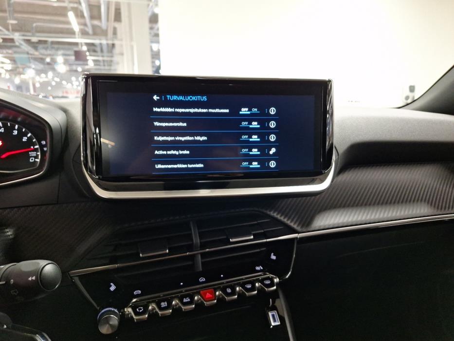 PEUGEOT 2008 2024