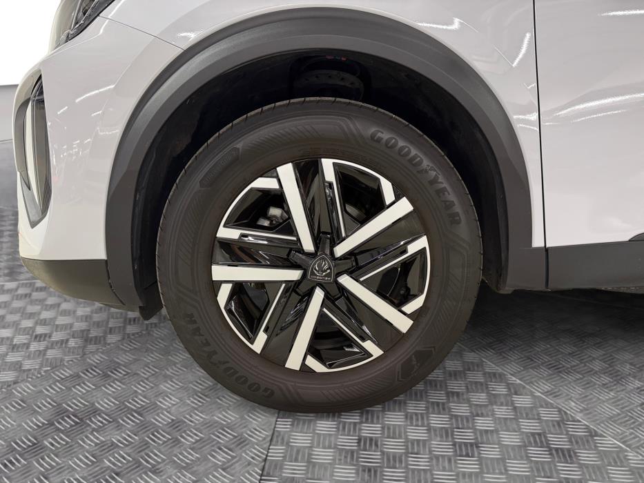 PEUGEOT 2008 2024