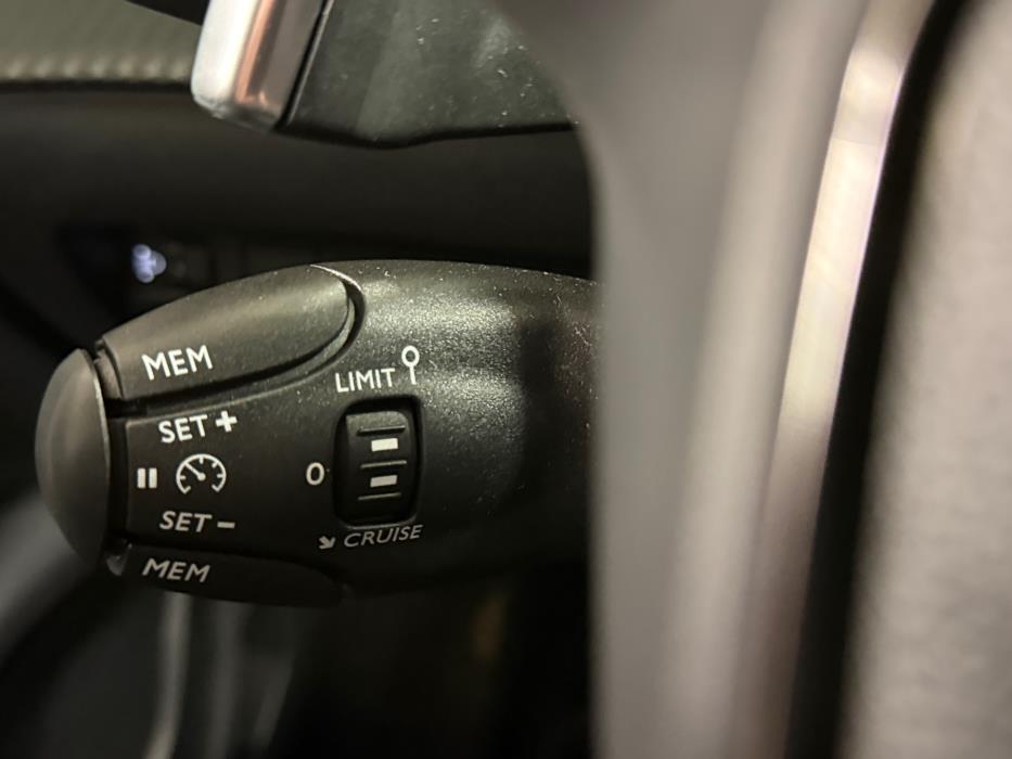 PEUGEOT 2008 2024