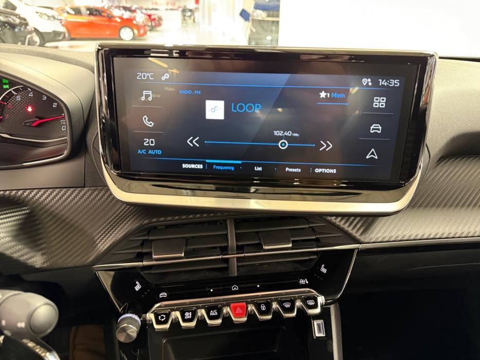 PEUGEOT 2008 2024
