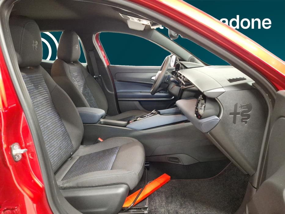 Alfa Romeo Junior 2025