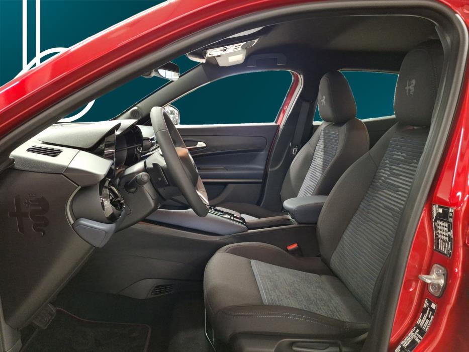 Alfa Romeo Junior 2025