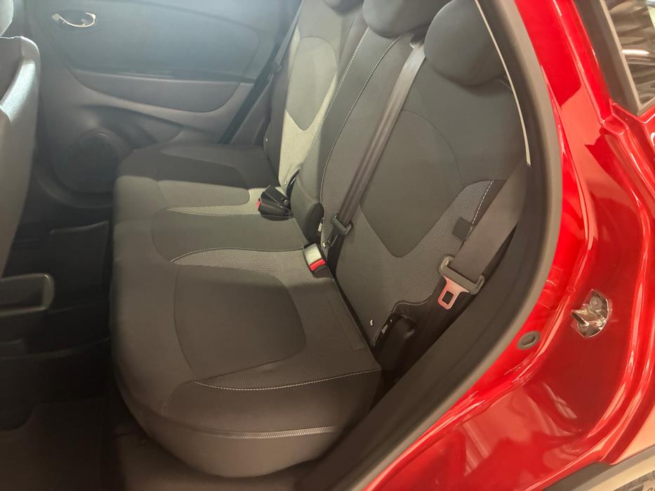 RENAULT Captur 2016