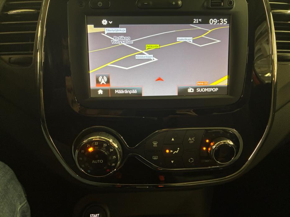 RENAULT Captur 2016