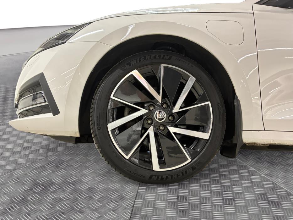 SKODA Octavia 2021