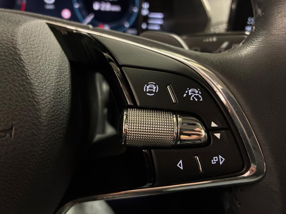 SKODA Octavia 2021