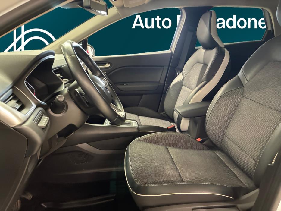 RENAULT Captur 2022