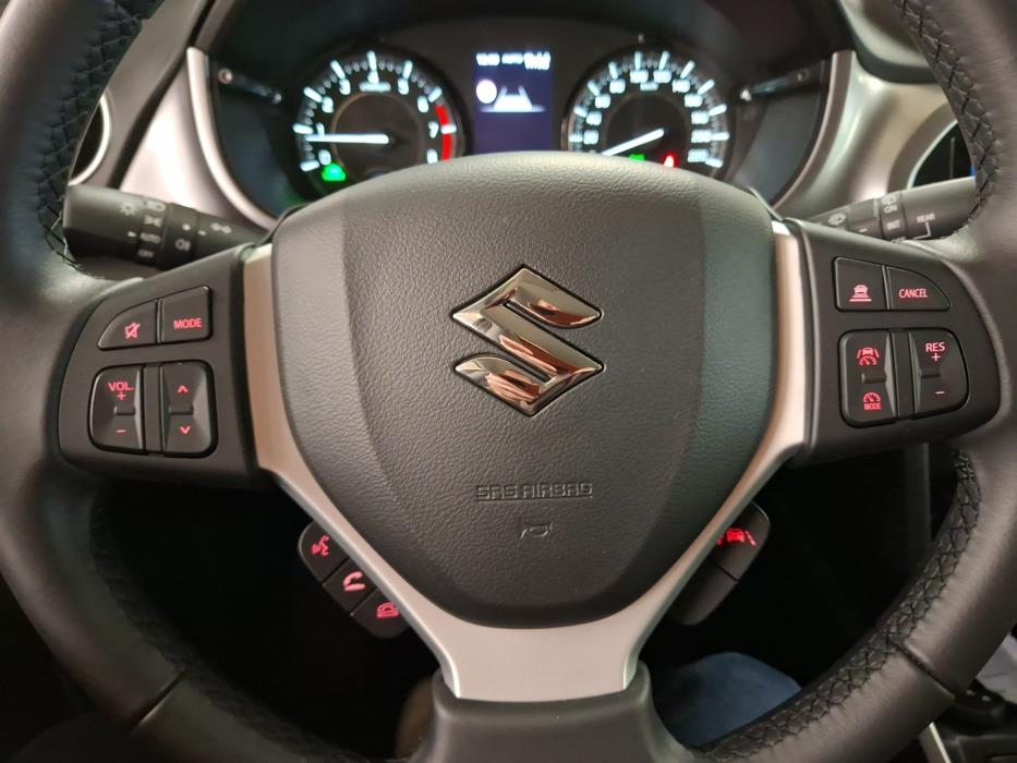 SUZUKI Vitara 2025