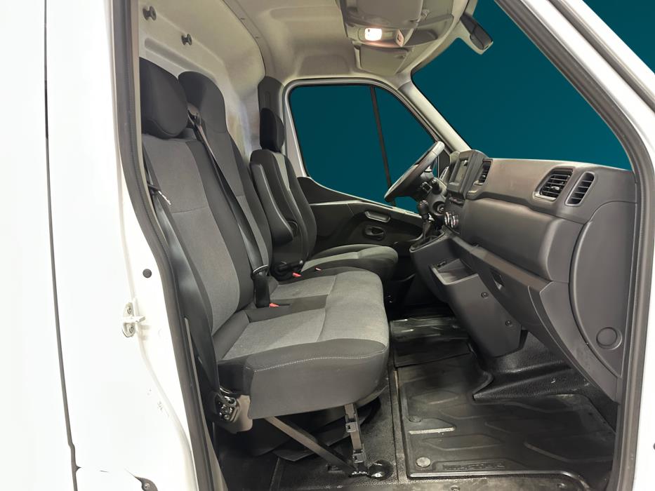 RENAULT Master 2023