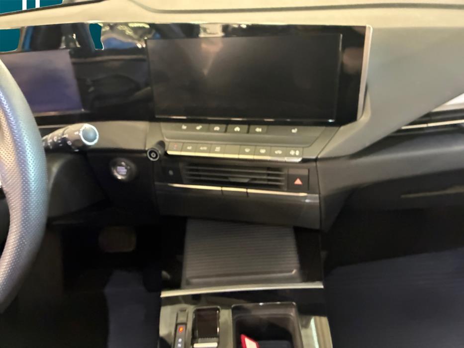OPEL Astra 2024