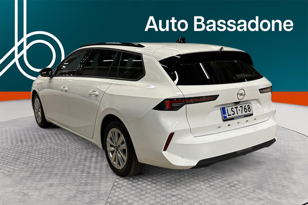 Opel Astra 2024