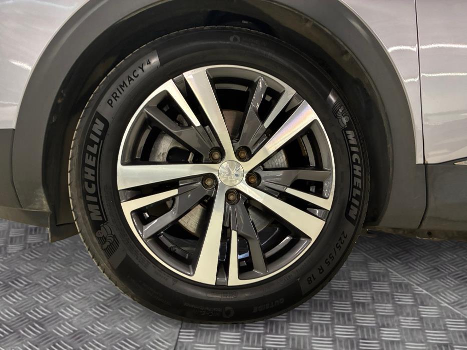 PEUGEOT 3008 2022