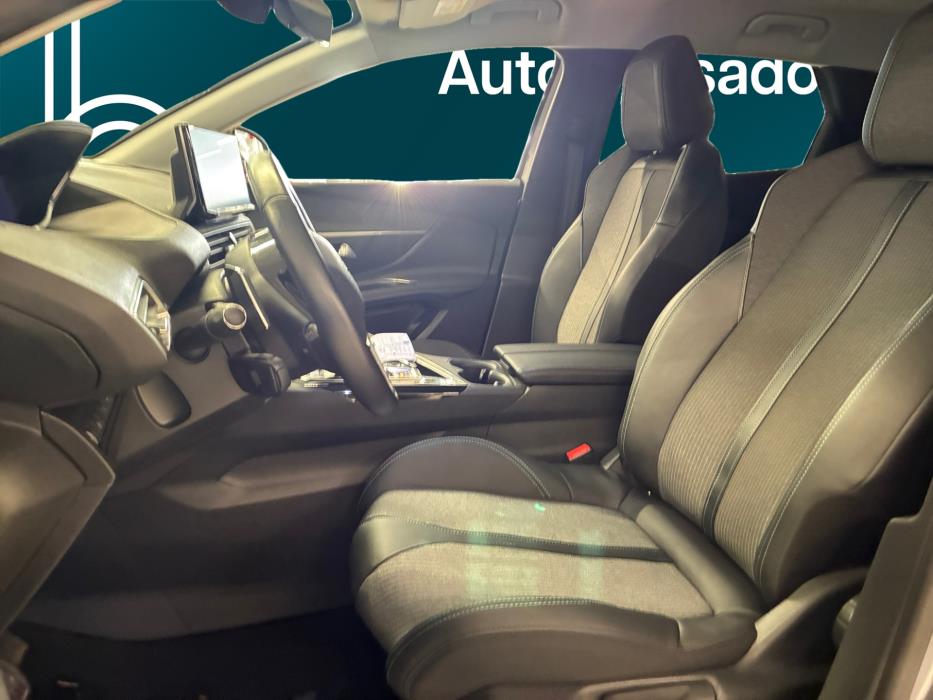 PEUGEOT 3008 2022