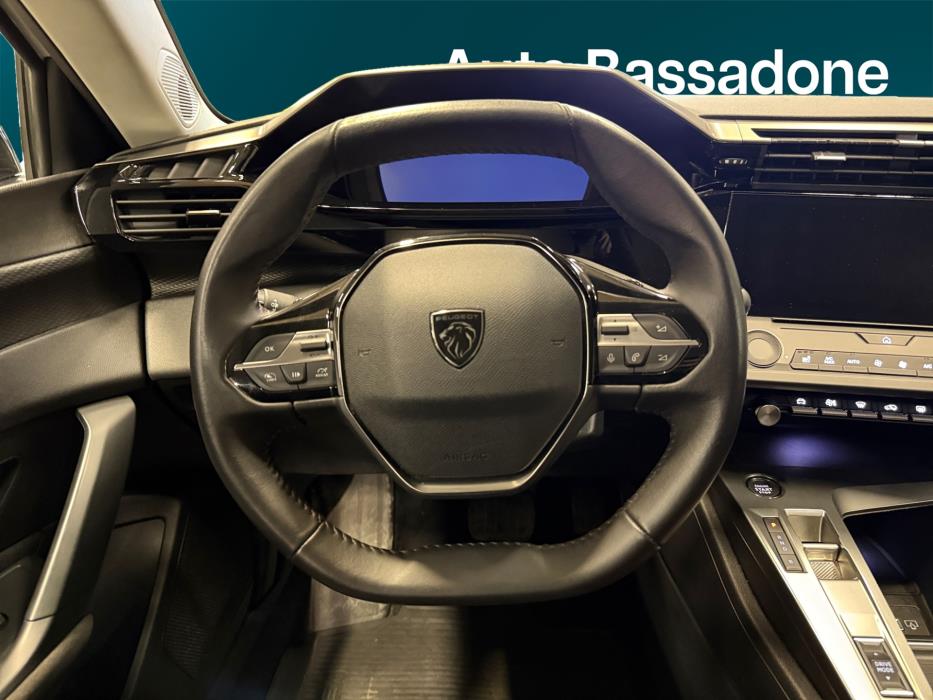 PEUGEOT 308 2023