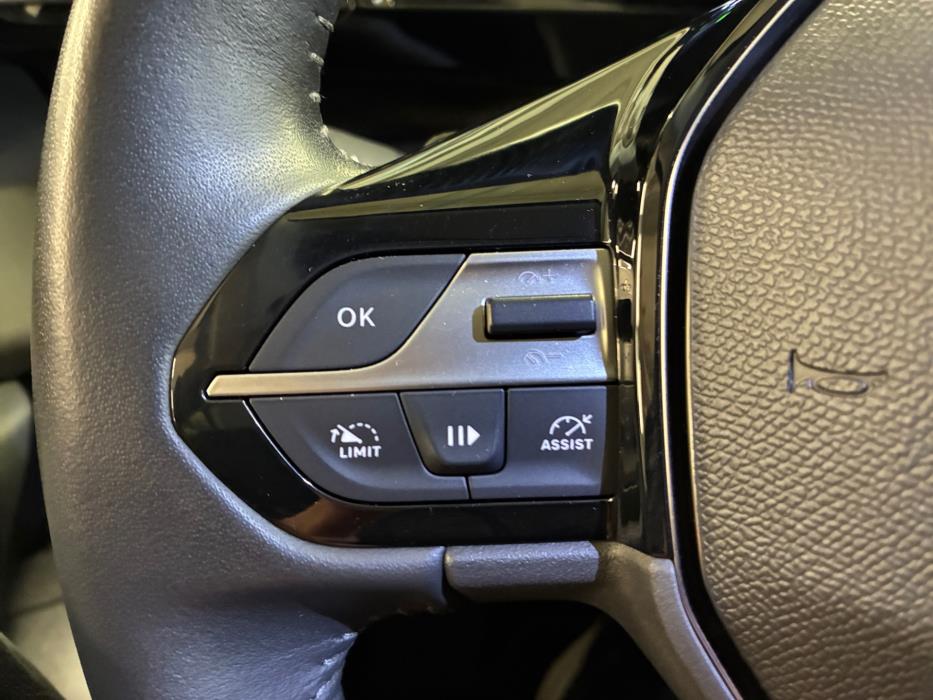 PEUGEOT 308 2023
