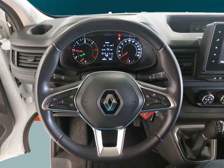 RENAULT Trafic 2024