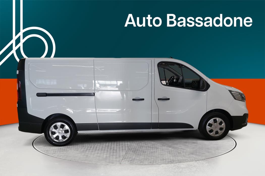 RENAULT Trafic 2024